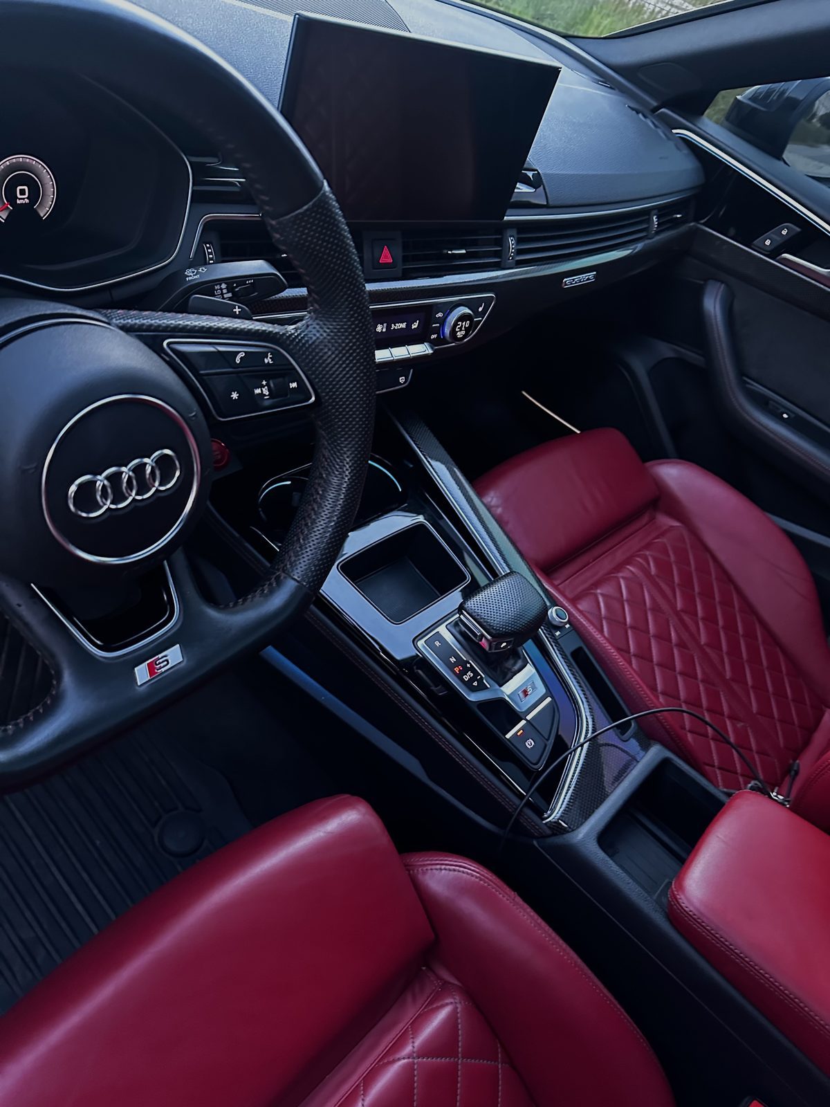 Audi S5 — wnętrze po myciu detailingowym