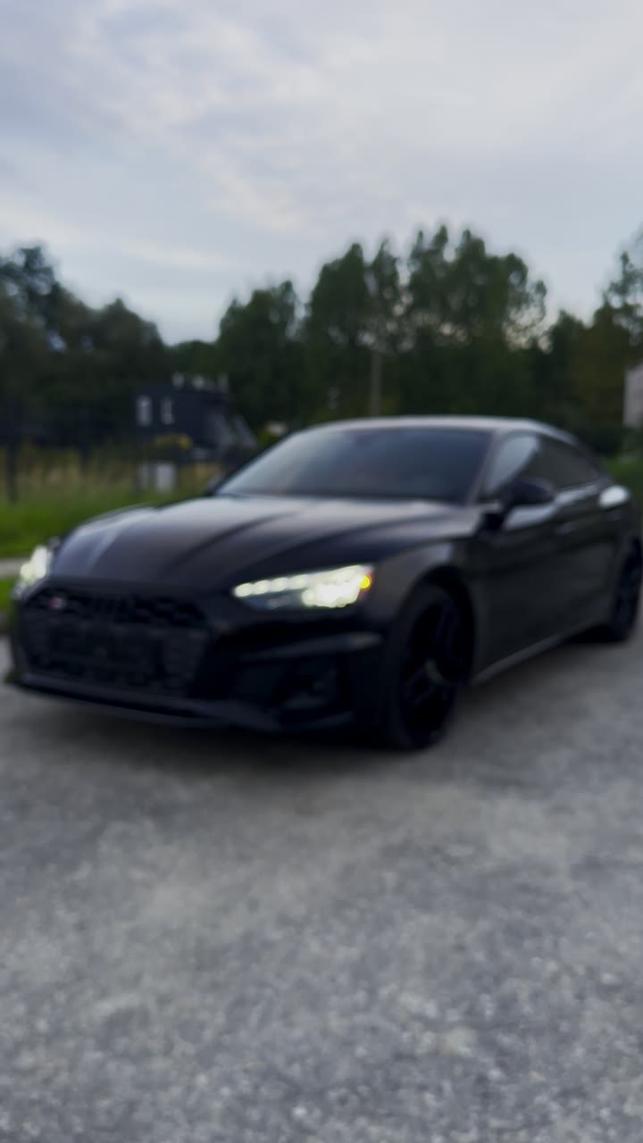 Realizacja Fiderson Garage — wideo